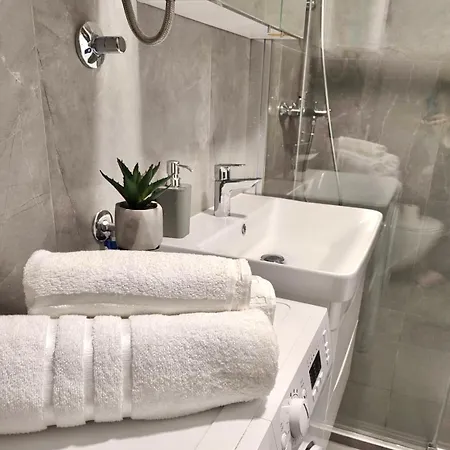 Apartman Sara *